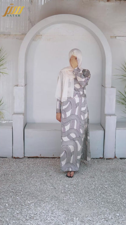 Soni (Dress Black Cream)